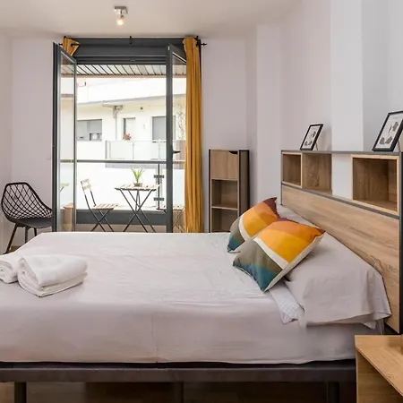 Piso Diseno Con Piscina Y Garaje