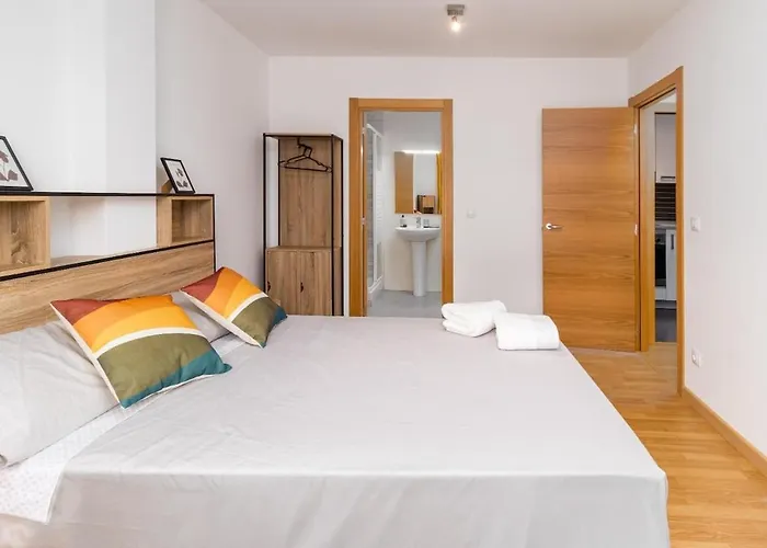 아파트 Piso Diseno Con Piscina Y Garaje *