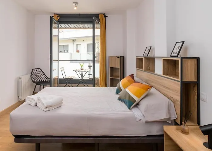 Piso Diseno Con Piscina Y Garaje