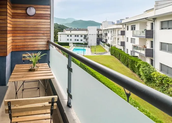 아파트 Piso Diseno Con Piscina Y Garaje